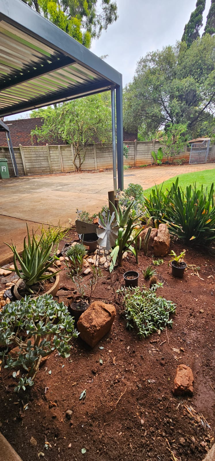 To Let 3 Bedroom Property for Rent in Cashan North West